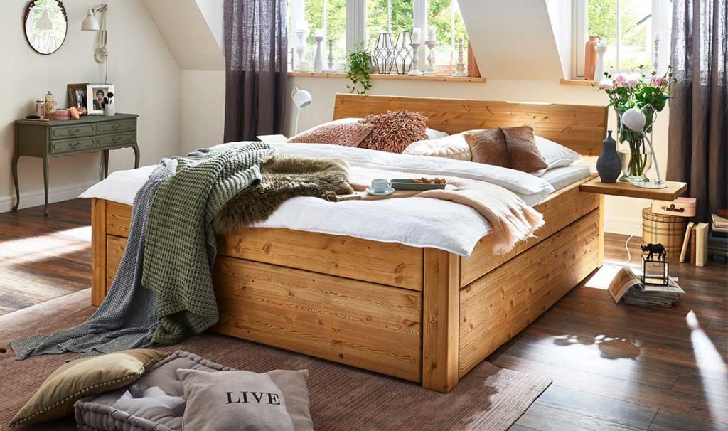 Holz im Schlafzimmer Warum Zirbenholz den Schlaf verbessern kann